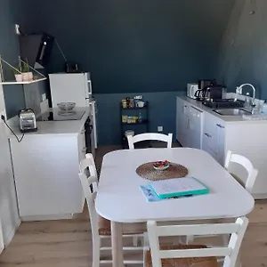 https://charmant-appartement.hotels-rhonealpes.com